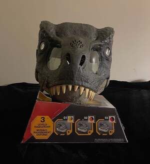 Mattel Jurassic World Rebirth Rage 'N Roar Tyrannosaurus Rex Mask
